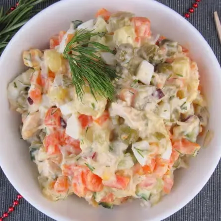 Oliver Russian salad with beef (150 gr)